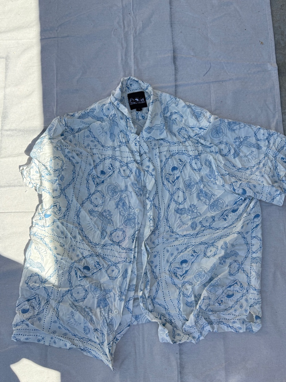 Badwood    Blue and white vintage button-up shirt